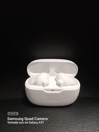 Audífonos JBL Wave Beam 2 Blanco Nuevos