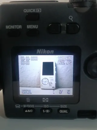 Cámara Nikon Coolpix 995