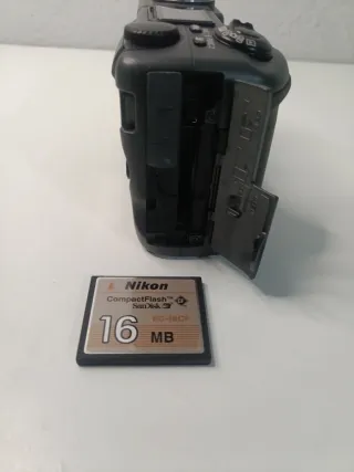 Cámara Nikon Coolpix 995