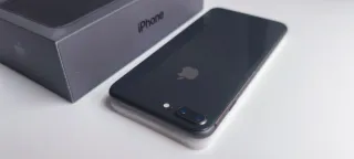 iPhone 8 Plus 64GB + Caja y Accesorios NUEVOS