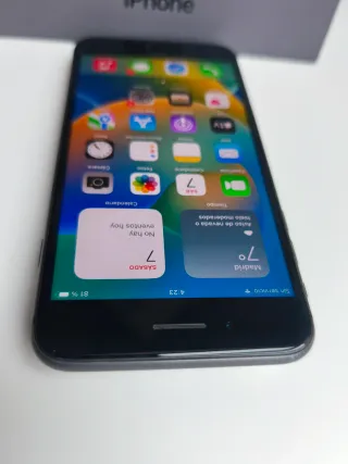 iPhone 8 Plus 64GB + Caja y Accesorios NUEVOS
