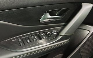 Peugeot 308 5P Hybrid MHEV 145 e-DCS6 Allure