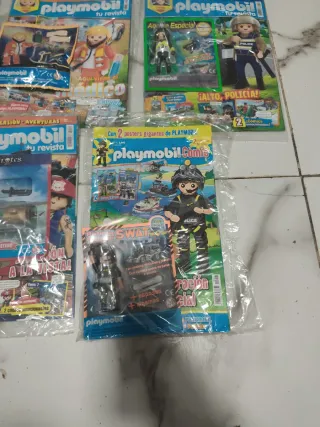 Lote 5 Revistas Playmobil con Figuras