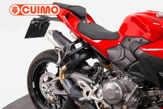 DUCATI STREETFIGHTER V2