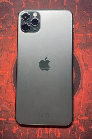 iPhone 11 Pro Max 64GB Triple Cámara