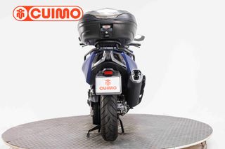 KYMCO AK 550