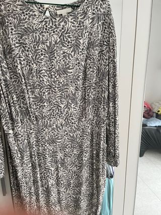 Vestido estampado floral espalda con abertura