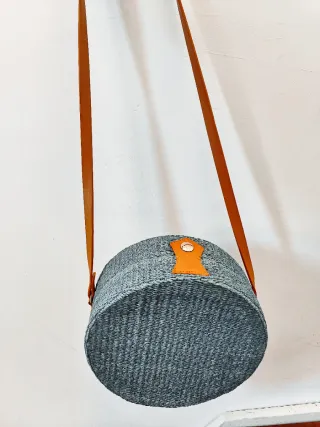 Bolso redondo vintage ratán azul