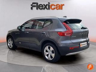 Volvo XC40 2.0 T4 AWD Momentum Auto