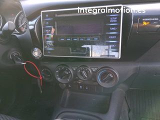 Toyota Hilux 2.4 D-4D Cabina Doble GX