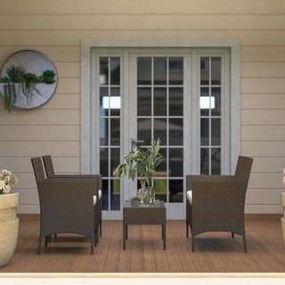 Conjunto de Muebles de Jardín de Rattan 4 Piezas, Salón de Exterior con Sofá de 2 Plazas, 2 Sillones, Mesa de Café con Tapa de Vidrio y Cojines Lavables, Estructura de Acero, Beige y Marrón