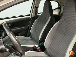 Toyota Aygo 1.0 70 x-play