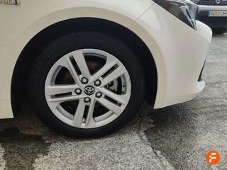 Toyota Corolla 1.8 125H ACTIVE TECH E-CVT