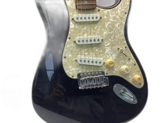 guitarra electrica squier stratocaster