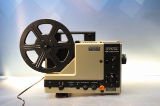 Proyector Super 8 mm Eumig S 910 GL High Quality Sound.