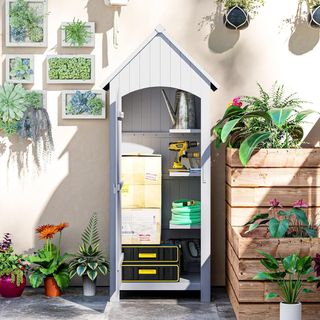 Cobertizo para Herramientas de Jardín de Madera de Abeto con 3 Estantes, Caseta de Herramientas de Jardín con Techo Inclinado Impermeable para Terraza Patio, 77.5X54.2X179.5 Cm, Blanco