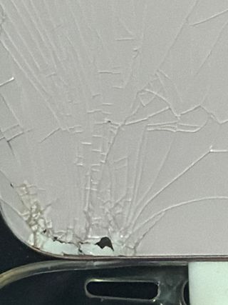 iPhone 15 Rosa - Batteria da cambiare