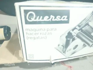 Jarra de plástico blanca para agua