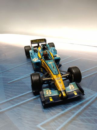 Alonso Renault R24 2004 Mattel, Hot Wheels 1:18. Maqueta coche Fórmula 1.