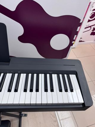 Teclado Electrónico Yamaha P-145b