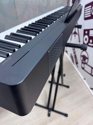 Teclado Electrónico Yamaha P-145b