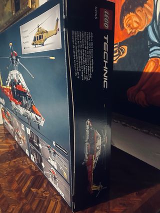 LEGO Technic 42145 Airbus H175 Elicottero