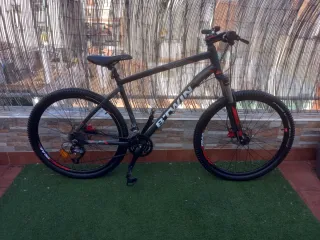 Bicicleta Rockrider 560