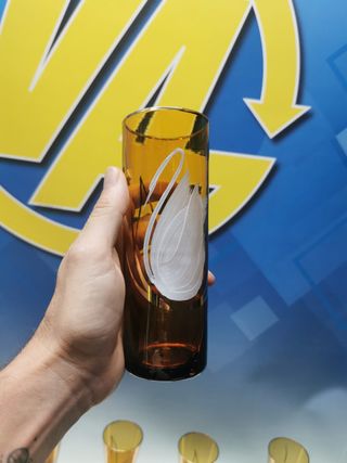 Juego de cristal, 28 vasos diferentes ( tubo, champan, licor..) ambar años 70, decoración de cisne