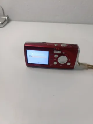 Canon Digital IXUS i Zoom Cámara Roja
