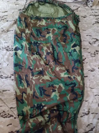 Saco de dormir con estampado (Altus 800S)