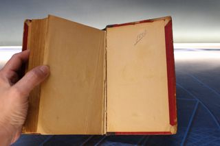 Libros antiguos. Un caso de histerismo (Cuento trascendental) – López Allúe. 1902.