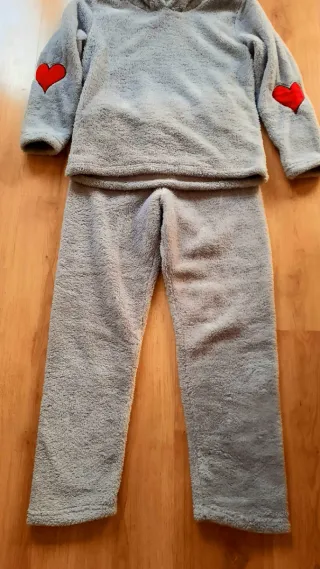 Pijama nuevatalla S con corazones