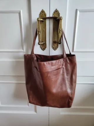 Bolso de cuero marrón