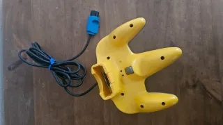 Controller Nintendo 64 Pikachu Blu