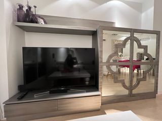 Mueble salón gris plateado