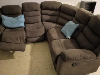 Sofá rinconera marrón y azul