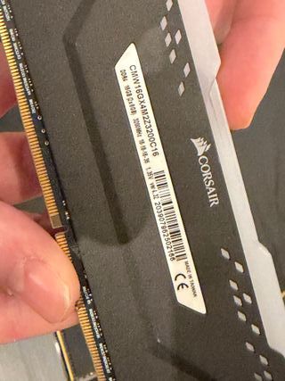 4 Módulos RAM DDR4 32GB