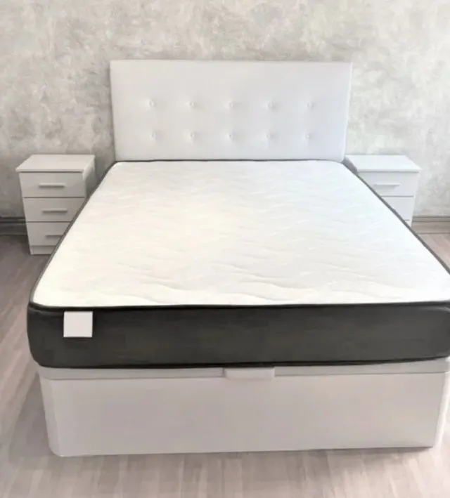 Canapé + colchón + almohada  Con montaje