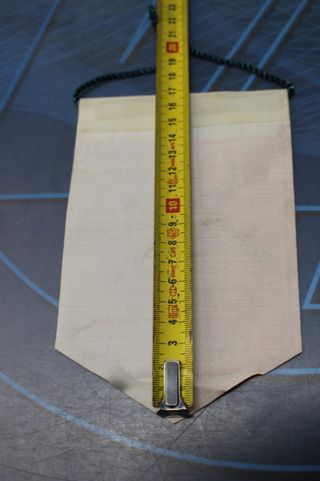 Banderines emisoras radio Asia: Taipei, Japan, Beijing, Korea.