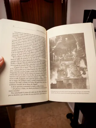 Thor Y El Poder De Mjölnir