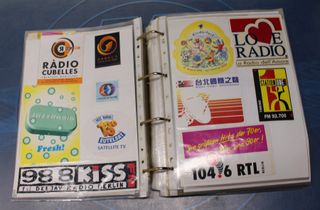 05. Gran lote pegatinas emisoras de radio extranjeras.