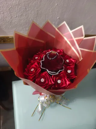 Ramo de flores eternas con perfume envío gratis