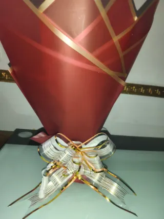 Ramo de flores eternas con perfume envío gratis