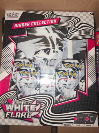 Pokémon White Flare Binder Collection