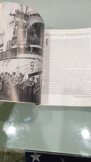 Libro La Legión 75 Años Uniformes Legionarios