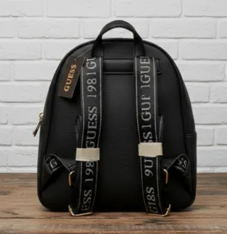 Mochila Guess Grande Mdl. Urbana Chic