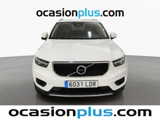 Volvo XC40 T3 Momentum 120 kW (163 CV)