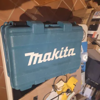 Taladro Atornillador Makita 14.4V.