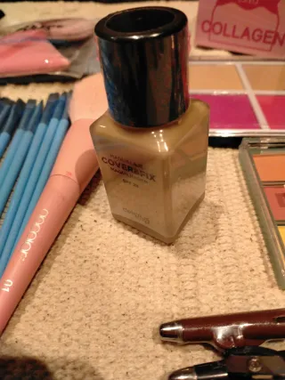 Lote 40 productos maquillaje nuevos