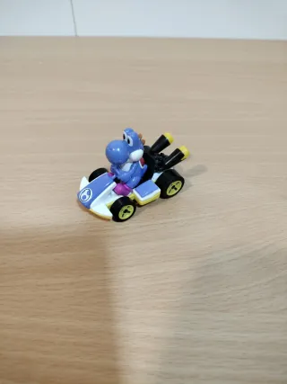 Hot Wheels Mario Kart Yoshi Púrpura